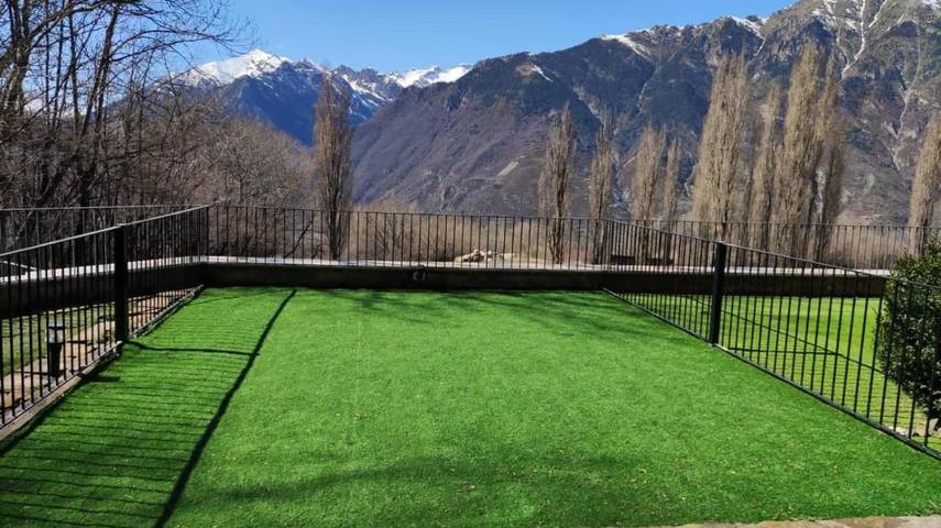 Apartamento para 4 personas, con Terraza además de Jardín y Vistas en Cerler