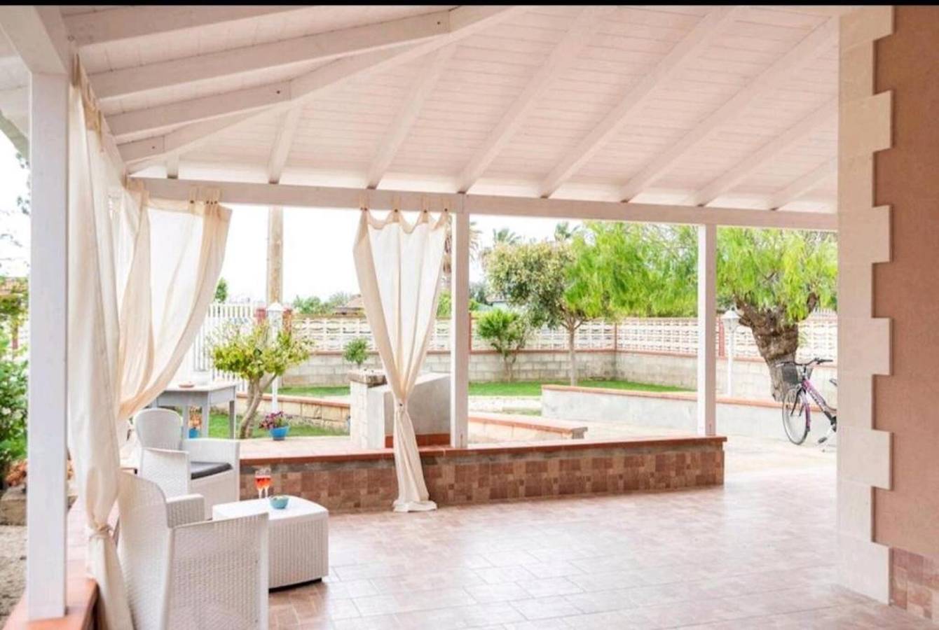 Casa Vacanze 'Casa Gioia' con Vista Mare, Giardino, Terrazza & Wi-Fi in Santa Maria del Focallo, Ispica