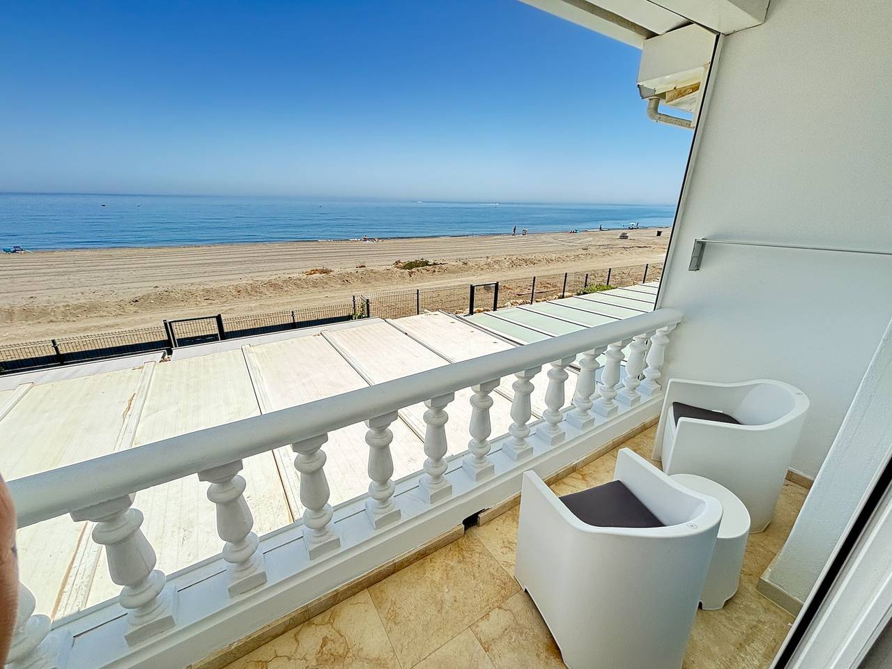 Ferienhaus "Beach House El Saladillo" mit Meerblick, privatem Tennisplatz und Wlan in Saladillo Benamara, Estepona