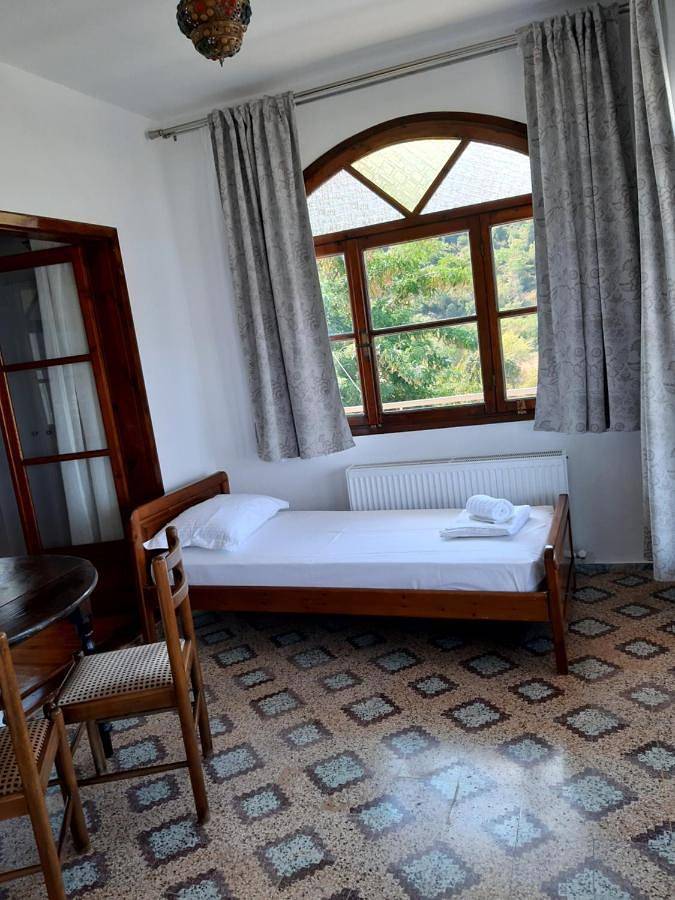Location de vacances pour 5 personnes, avec Balcon et Terrasse ainsi que Jardin et Vue dans Stavros - 4