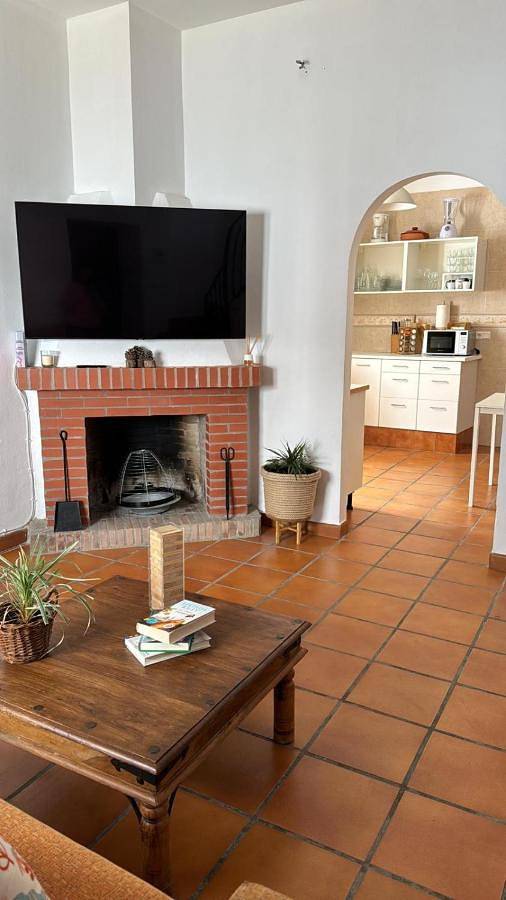 Apartamento entero, Three-Bedroom Apartment in Parauta, Provincia de Málaga