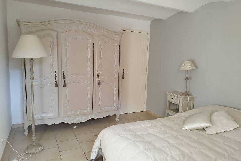 Villa with swimming pool in Provence Luberon Pays d'Aix in La Roque-d'Anthéron, Region de Aix-en-Provence