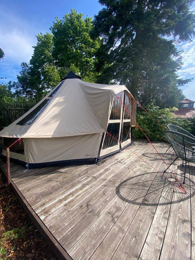 Kemping dla 2 osób, z taras i ogród oraz widok, zwierzęta dozwolone w Czechy