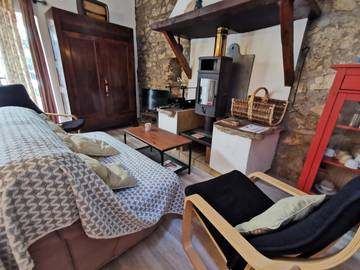 Gîte pour 6 personnes, avec piscine et terrasse à Bédarieux
