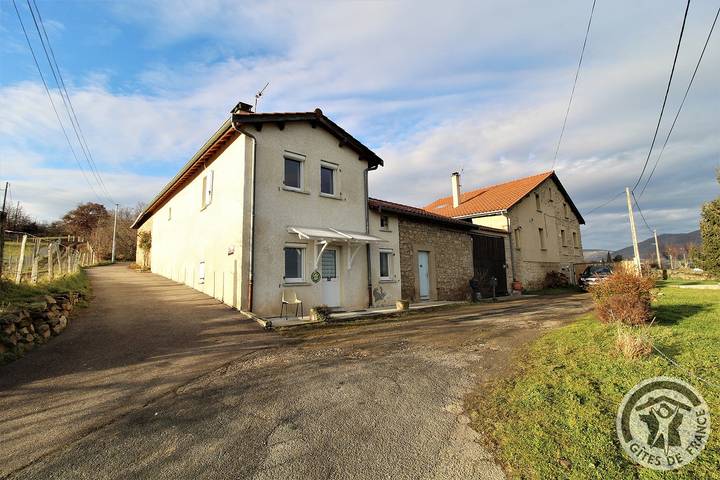 Gîte pour 5 personnes, avec jardin