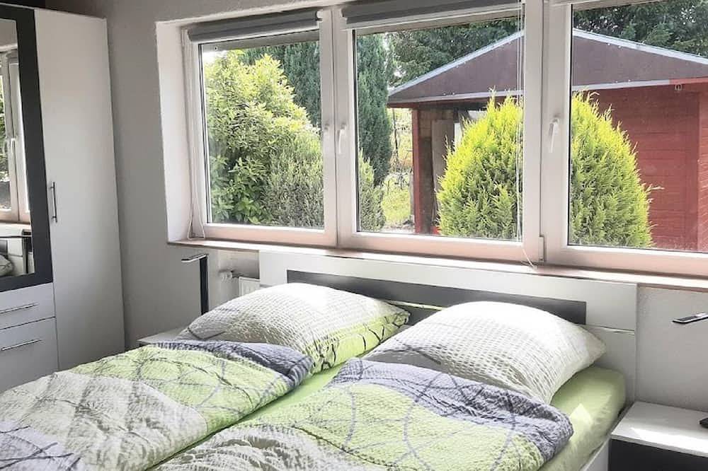 Entire apartment, Appartement/fewo, Dusche, Wc, Wohn-/schlafraum Nr1 - Gästehaus am Sonnenberg in Schweigen-Rechtenbach, Südliche Weinstraße