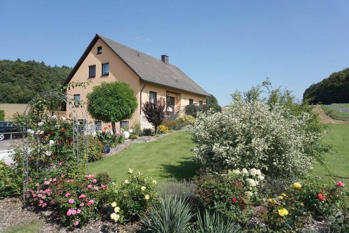 Ferienwohnung für 4 Personen, mit Balkon und Garten in Wiesenttal