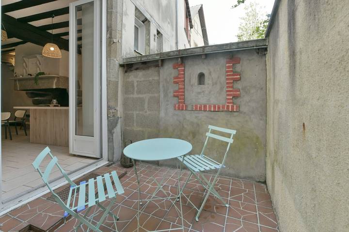 Location de vacances pour 10 personnes, avec Terrasse et Jardin à Laval - 4