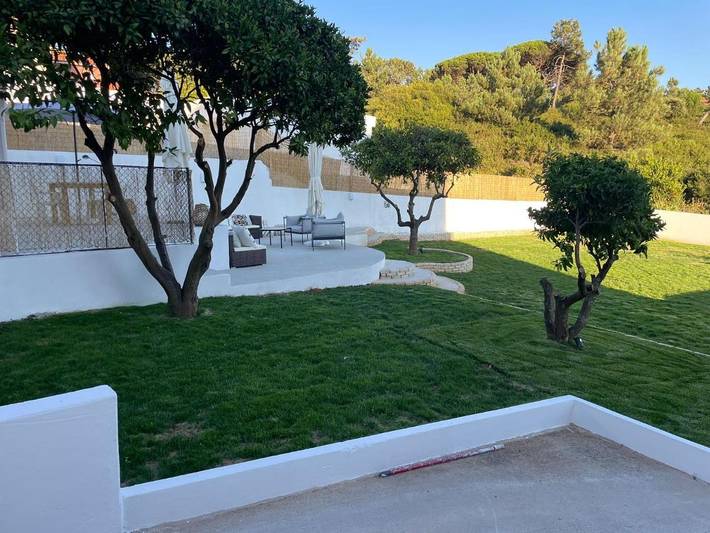 Location de vacances pour 10 personnes, avec jardin ainsi que vue et terrasse à Estoril - 4
