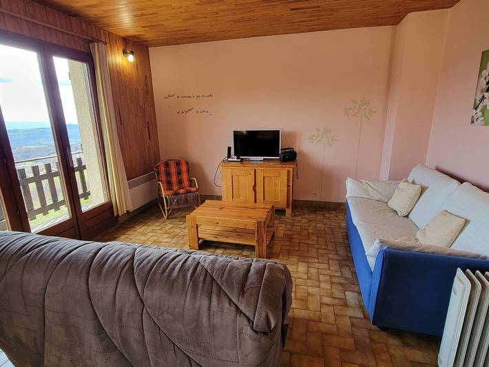 Apartamento entero, Apartamento amplio, 6 pers, 2 hab, balcón, Saint-Michel-de-Chaillol in Saint-Michel-de-Chaillol, Parque Nacional de los Ecrins