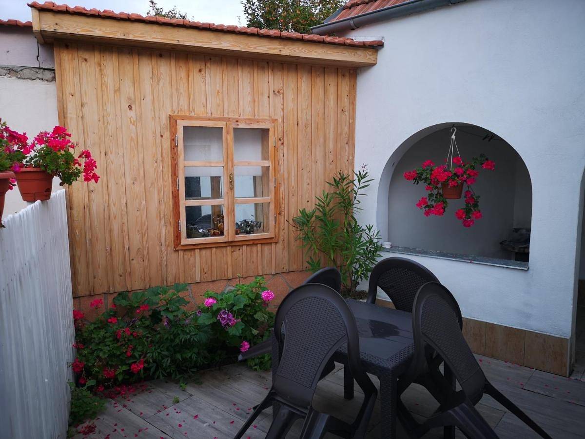 Two-Bedroom House in Mikulov, Zuid-Moravië