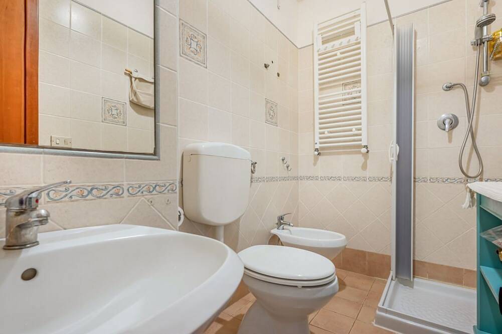 Entire apartment, Guesthost - Bright & Lovely Apartment in Messina in Messina, Messina Province