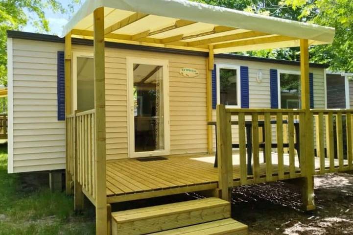 Camping pour 6 personnes, avec piscine