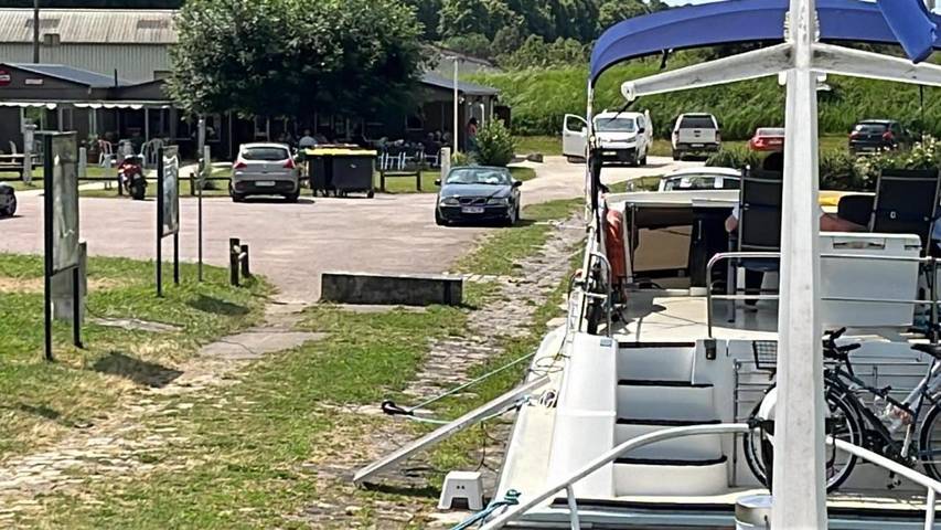 Bateau pour 2 personnes, avec vue et terrasse en Bourgogne-Franche-Comté - 2