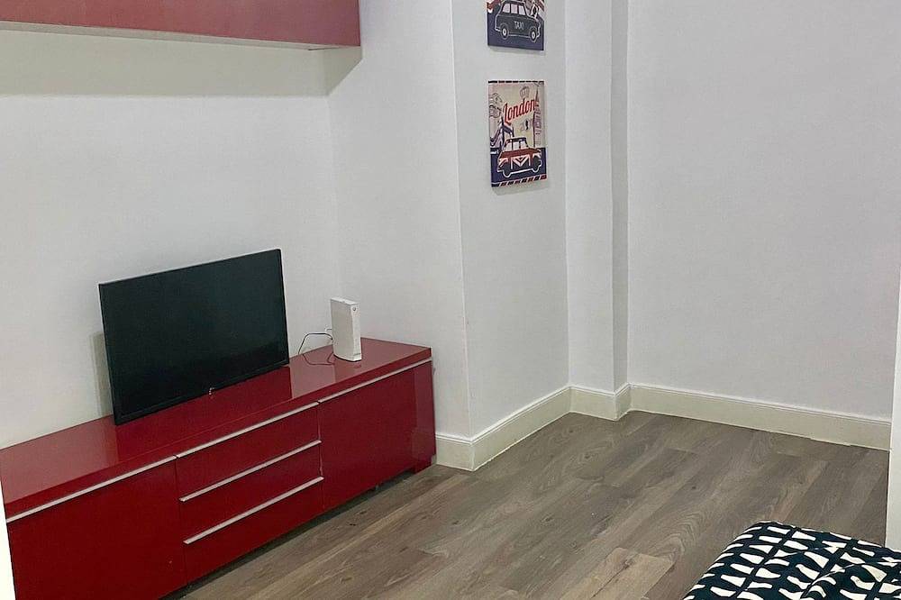 Geheel appartement, Madrid Rio Antonio López 1 in Madrid, Madrid Province