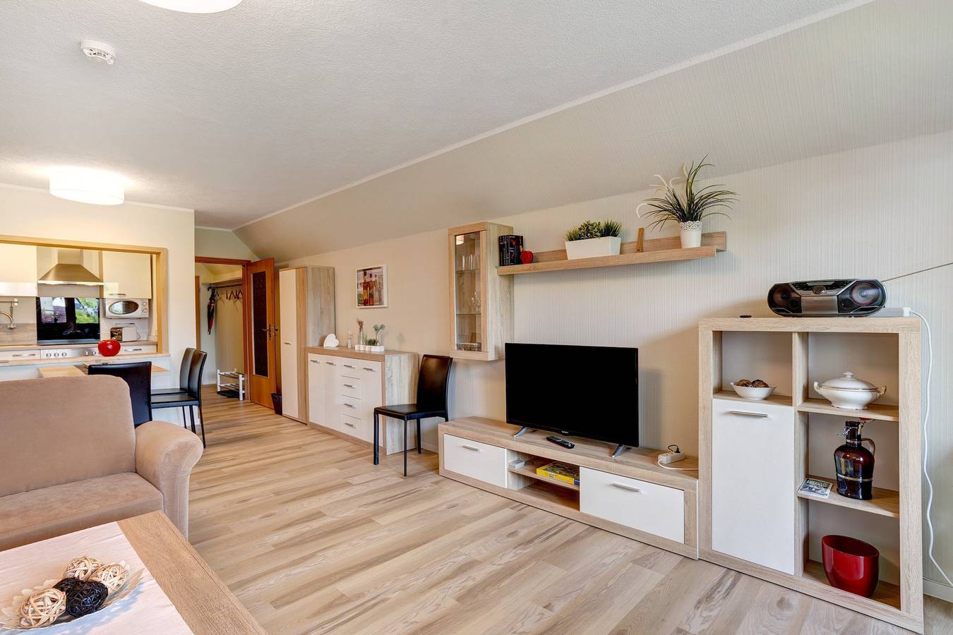 Apartamento entero, 'Fewo Sonnenseite' con dos balcones, wifi y Meinecardplus in Willingen, Upland