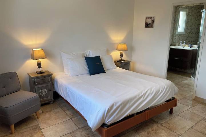 Ferienhaus für 5 Personen, mit Garten und Whirlpool in Nizza - 3