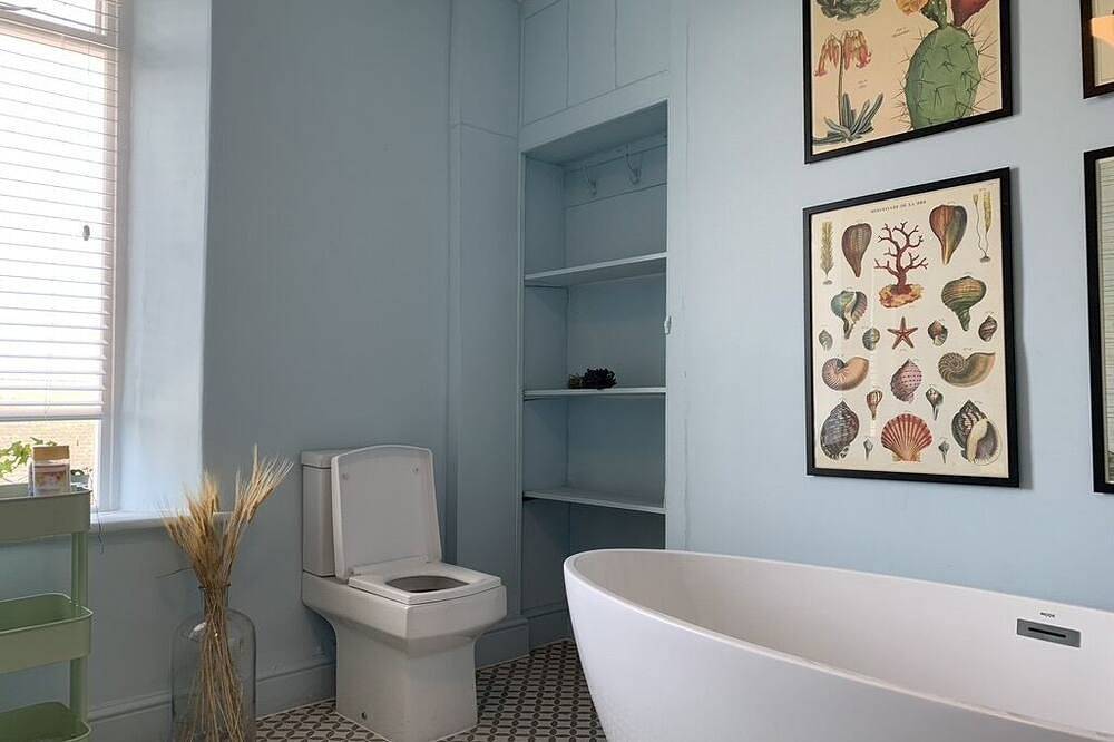 Lovely large townhouse in a really good location. Perfect for groups or family. in Aberystwyth, Cardigan Bay