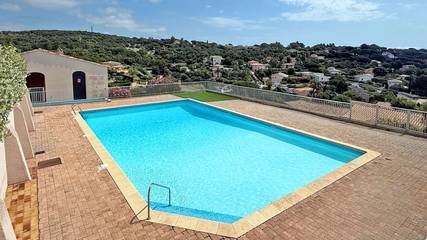 Ferienhaus mit Meerblick für 4 Personen, mit Pool und Terrasse sowie Garten in Provence-Alpes-Côte d'Azur