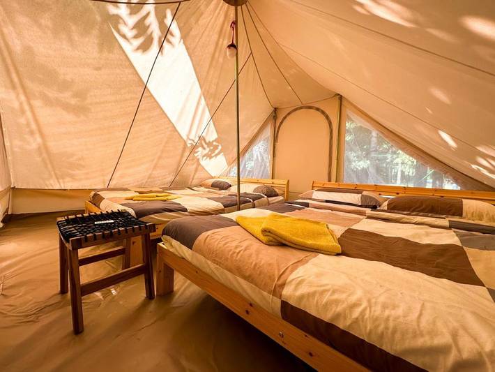 Camping per 4 persone, con panorama e giardino in Massa-Carrara