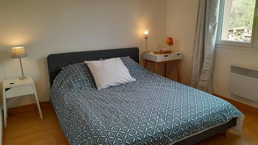 Gîte pour 2 personnes, avec jardin et vue dans Beauchalot