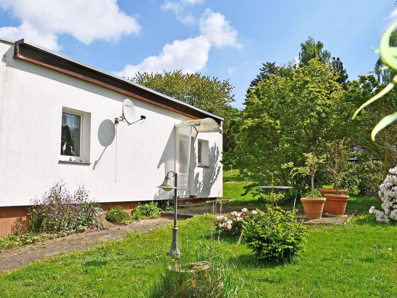 Ganze Ferienwohnung, Deb 007 Bungalows am Neuensiener See - Gartenbungalow mit Terrasse (B) in Seedorf (Sellin), Sellin