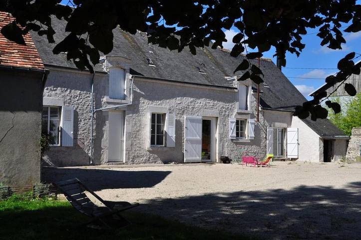 Gîte pour 10 personnes, avec vue et jardin à Séris