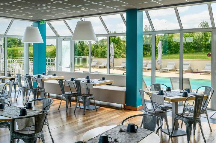 Hôtel pour 2 personnes, avec piscine et jardin, animaux acceptés à Sallebœuf - 4