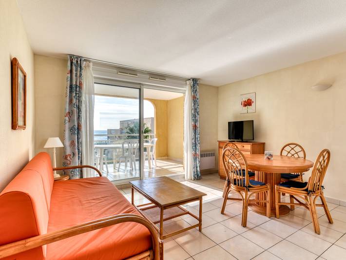 Gîte pour 4 personnes, avec Balcon et Piscine à Valras-Plage