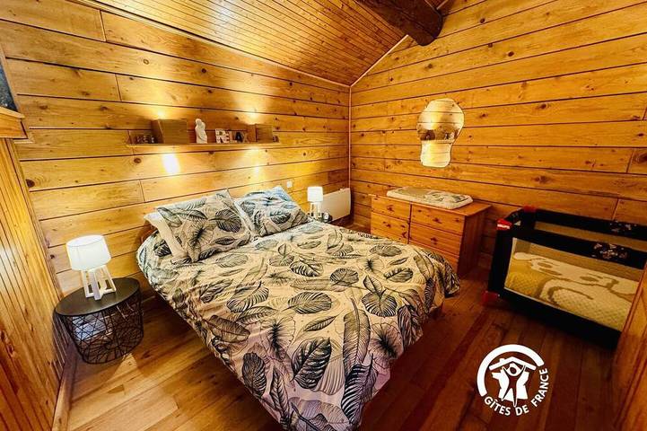 Location de vacances pour 4 personnes, avec jardin dans Villanière - 2