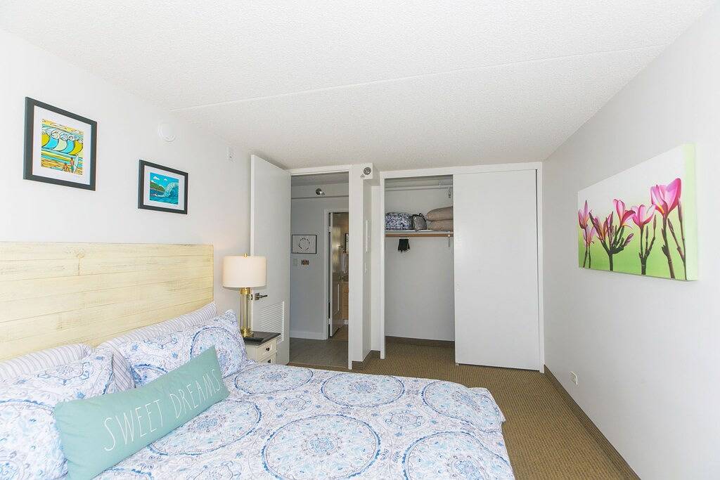 Ganze Wohnung, Waikiki Sunset * Newly Renovated * Parking * Diamond Head Ocean Views * in Waikiki Beach, Honolulu