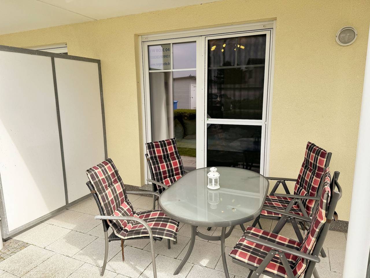 Ganze Ferienwohnung, F: Ferienwohnung Boje Nr. 04 mit Terrasse - Ferienwohnung Boje Nr. 04 mit Terrasse in Thiessow, Mönchgut
