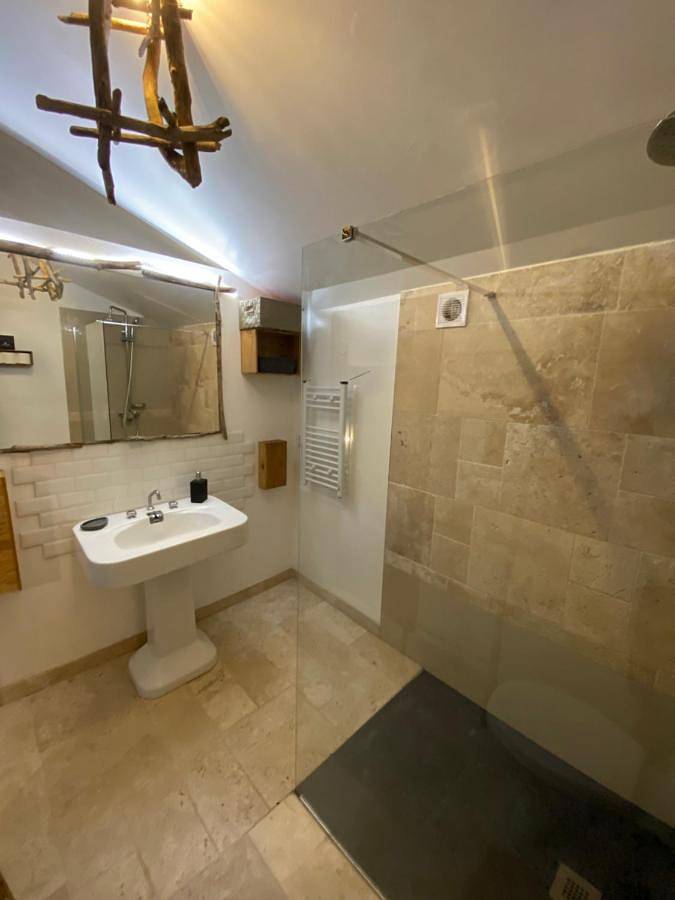 Location de vacances pour 2 personnes, avec Terrasse et Vue à Saint-Maurice-en-Chalencon