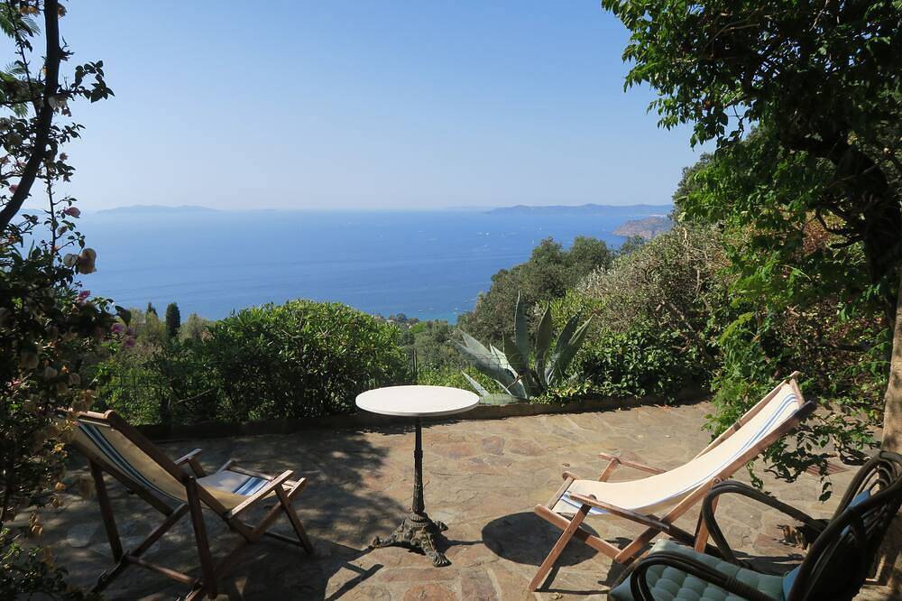 Ganze Wohnung, Appartement Avec vue Panoramique sur les Îles D'or et le Cap Bénat in Rayol-Canadel-sur-Mer, Mittelmeerküste (Frankreich)