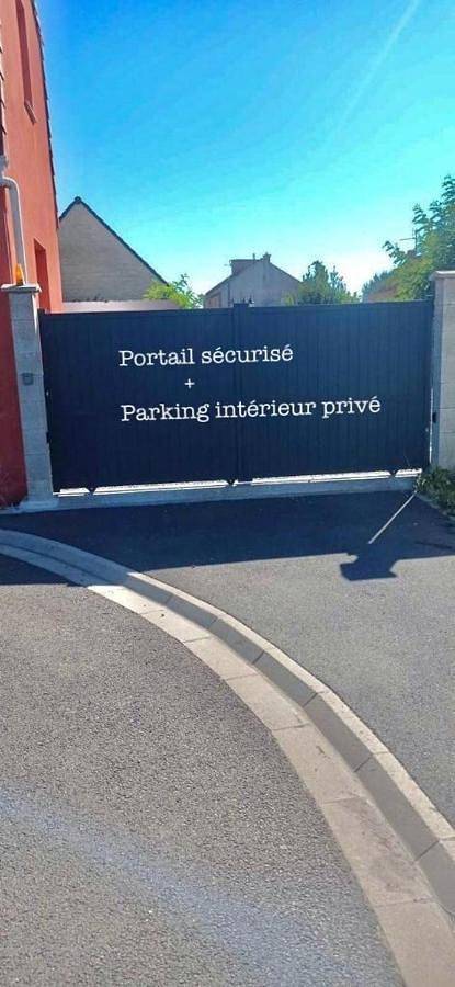 Appartement entier, Livablōm "Maison et Parking Privée" in Guesnain, Département Nord