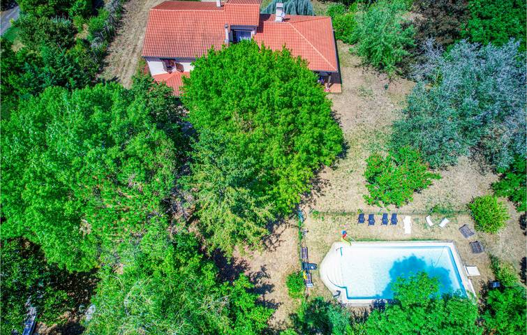 Location de vacances pour 10 personnes, avec piscine ainsi que terrasse et jardin à Montricoux - 3