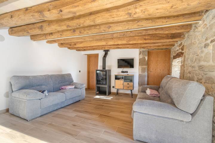Casa rural para 9 personas, con Balcón y Jardín en Castellar del Riu - 3