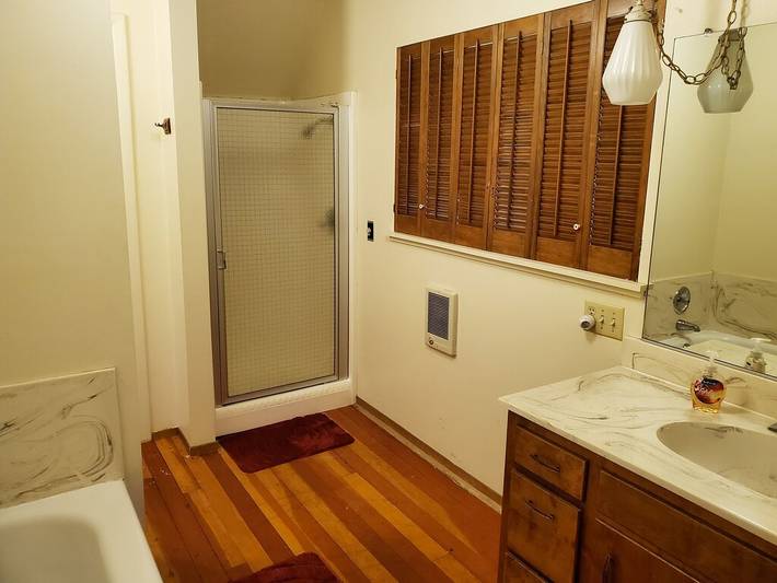 Vacation house for 8 people, with yard and terrace, with pets in Lake Almanor