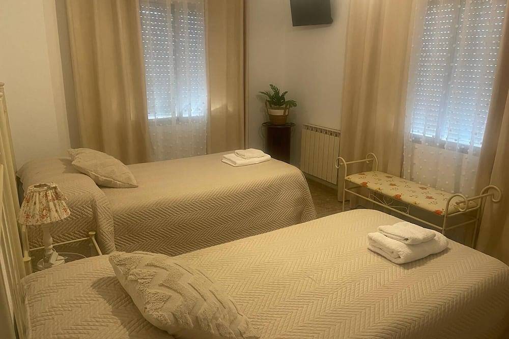 Ideal Para Grupos de Amigos y Familias in Carboneras de Guadazaón, Cuenca Provinz