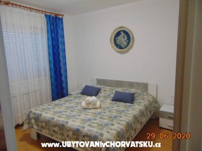 Apartament wakacyjny dla 6 osób, z Balkon i Taras w Seget Vranjica
