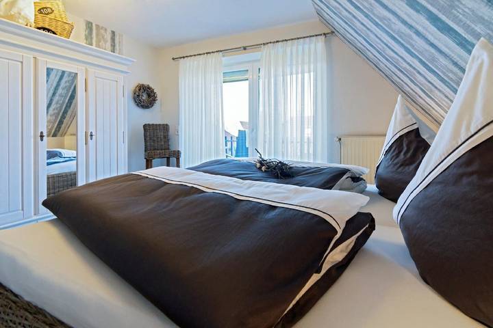 Ferienwohnung für 2 Personen, mit Balkon, mit Haustier in Hage - 2