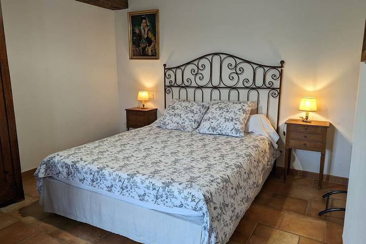 Gîte pour 5 personnes, avec terrasse dans Lorcy - 2