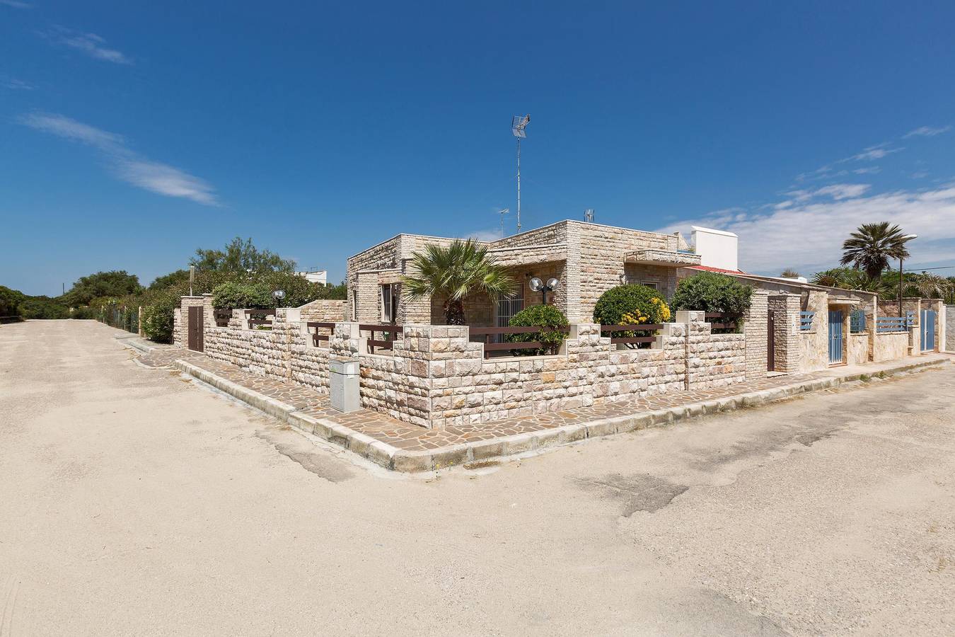 Riva del Conte by Barbarhouse in Porto Cesareo, Golfo di Taranto