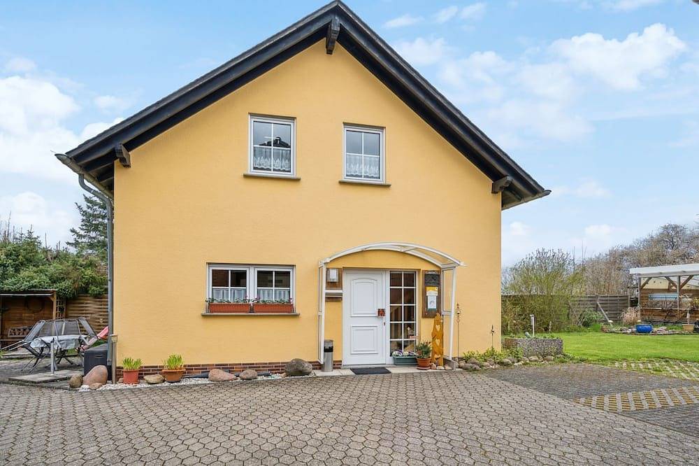 Ganze Wohnung, Ferienwohnung Iris 2 in Lutzerath, Cochem-Zell