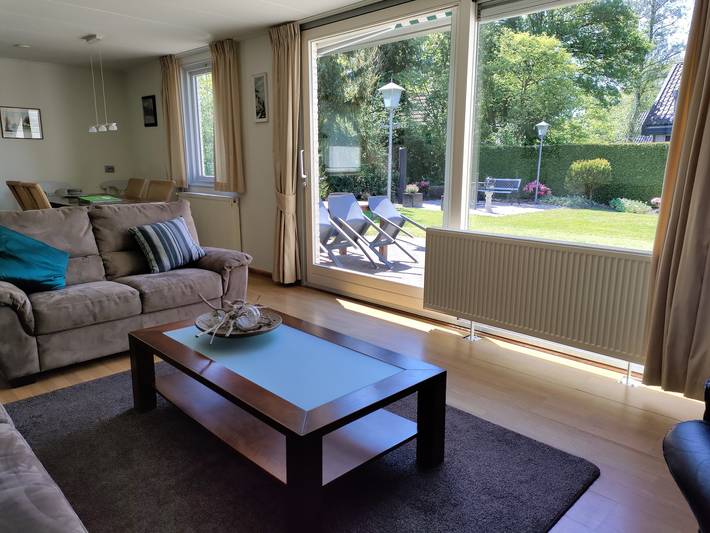 Bungalow für 6 Personen, mit Terrasse und Balkon/Terrasse in Friesland - 3