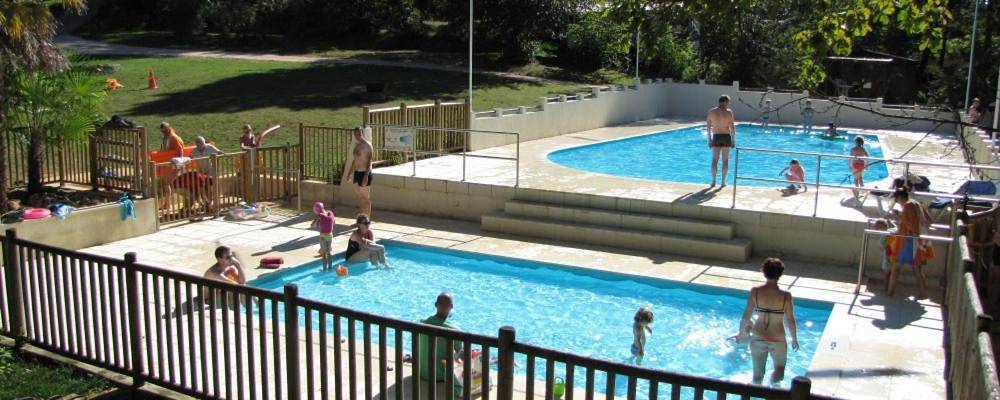 Location de vacances pour 5 personnes, avec Terrasse et Jardin ainsi que Piscine et Vue à Bélaye - 4