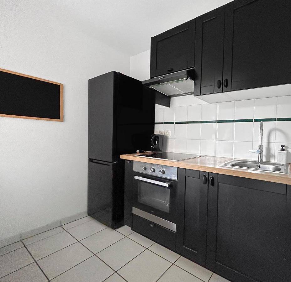 Appartement entier, One-Bedroom Apartment with Balcony in Plaisance-du-Touch, Toulouse et ses environs