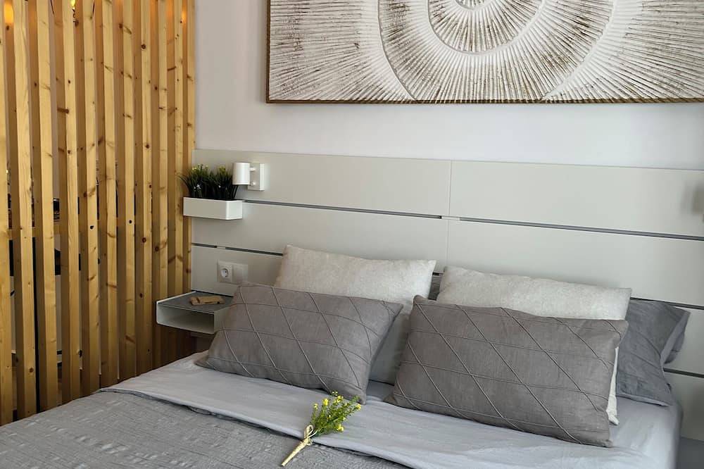 Apartamento entero, Arena Negra - Estudio acogedor a 5 minutos a pie de playa in Tarajalejo, Tuineje