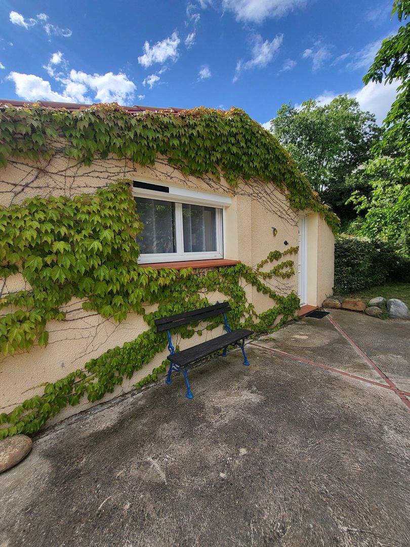 Chambres d'hôtes Cal Anton - Chambre Mer in Reynès, Région de Céret