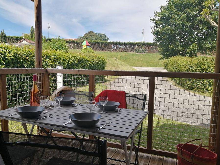 Camping La Grappe Fleurie - Accommodation 4 persons - La Grande Cadole in Fleurie, Beaujolais